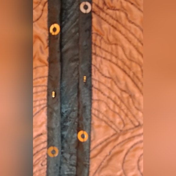 Yak Magik embroidered silk jacket - Picture 6 of 9